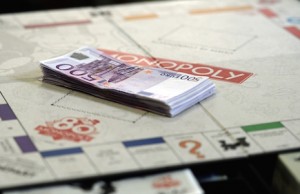 Hasbro: 80 scatole del Monopoly con soldi veri