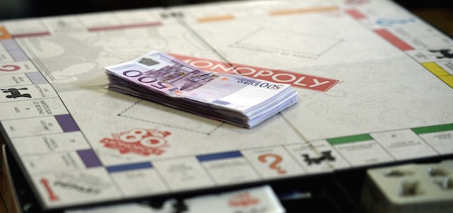 Hasbro: 80 scatole del Monopoly con soldi veri
