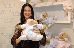 Manuela Arcuri, il figlio Mattia avrà il suo cognome