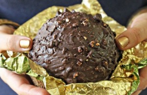 Il Ferrero Rocher diventa torta (RICETTA)