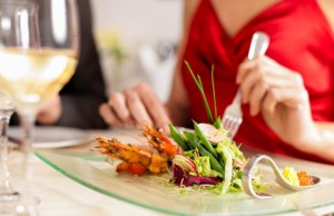 Tutti i segreti per mangiare fuori casa rimanendo in forma