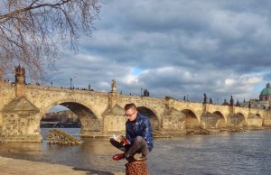 Leggere, ovunque è il posto giusto (FOTO)