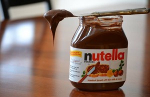 Ségolène Royal: “Non mangiate più la Nutella”