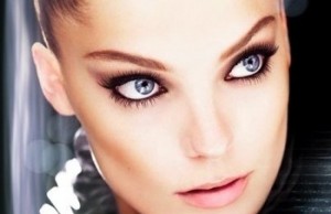 Alcuni consigli per usare al meglio la matita nera sugli occhi
