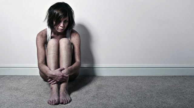 Emma, lo sfogo di una vittima di violenza domestica (VIDEO)