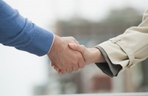 Ecco perché non ricordiamo i nomi delle persone appena conosciute