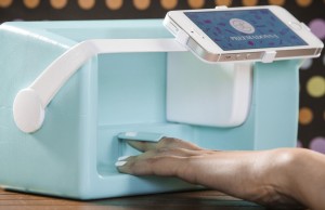 Nailbot: il robot che rivoluzionerà la vostra manicure (VIDEO)