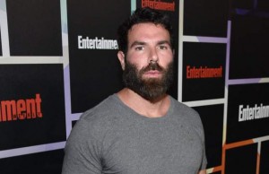 Dan Bilzerian preso in giro da una donna (FOTO)