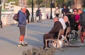 Foto di nozze indignano i passanti: lei è una bambina (VIDEO)