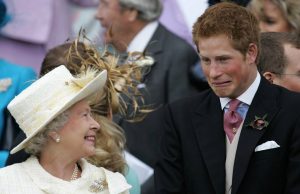 Il Principe Harry parla di nonna Elisabetta: ‘È un boss’ (FOTO)