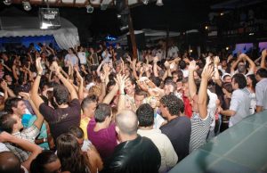 I 10 diversi tipi di ragazzi che puoi incontrare in discoteca