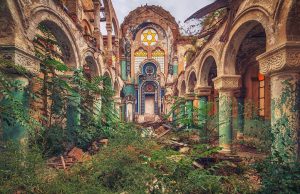 Luoghi abbandonati che riprendono vita in questi scatti (FOTO) Luoghi abbandonati che riprendono vita in una foto