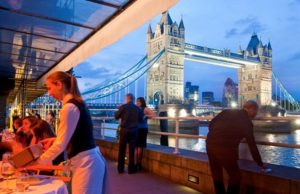 A Londra aprirà il primo ristorante per nudisti