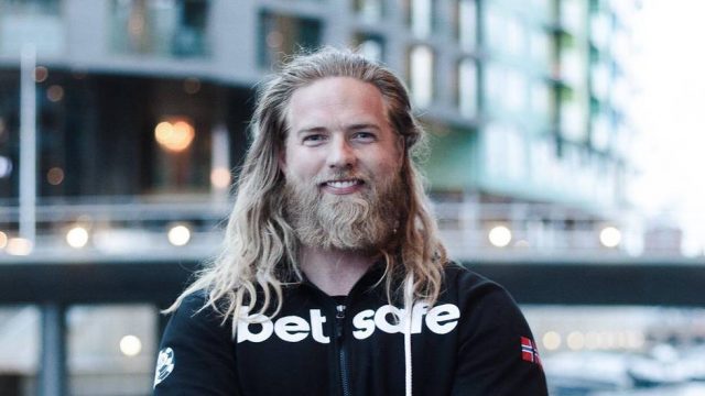 Il sexy-vichingo supereroe esiste e abita in Norvegia