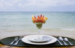 Pranzo in spiaggia: ecco gli alimenti giusti