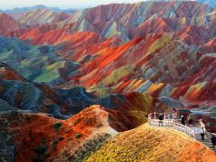 Viaggio attraverso i luoghi più strani del mondo (FOTO)