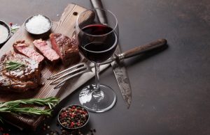 Abbinare cibo e vino: i migliori esempi per stupire gli ospiti Abbinamento cibo vino