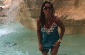 Mediaset Grande Fratello live: Aida Nizar e il bagno da 450 euro Mediaset Grande Fratello live