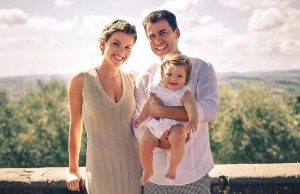 Charlotte Lazzari e Kledi Kadiu sposi: le foto su Instagram Charlotte Lazzari