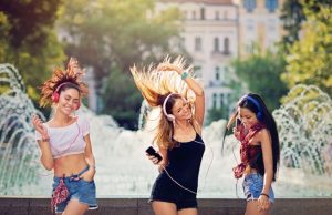 Estate 2018: i tormentoni più caldi di questa stagione Estate 2018