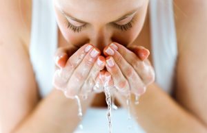 Detergente viso: una guida per scegliere quello più adatto alla propria pelle