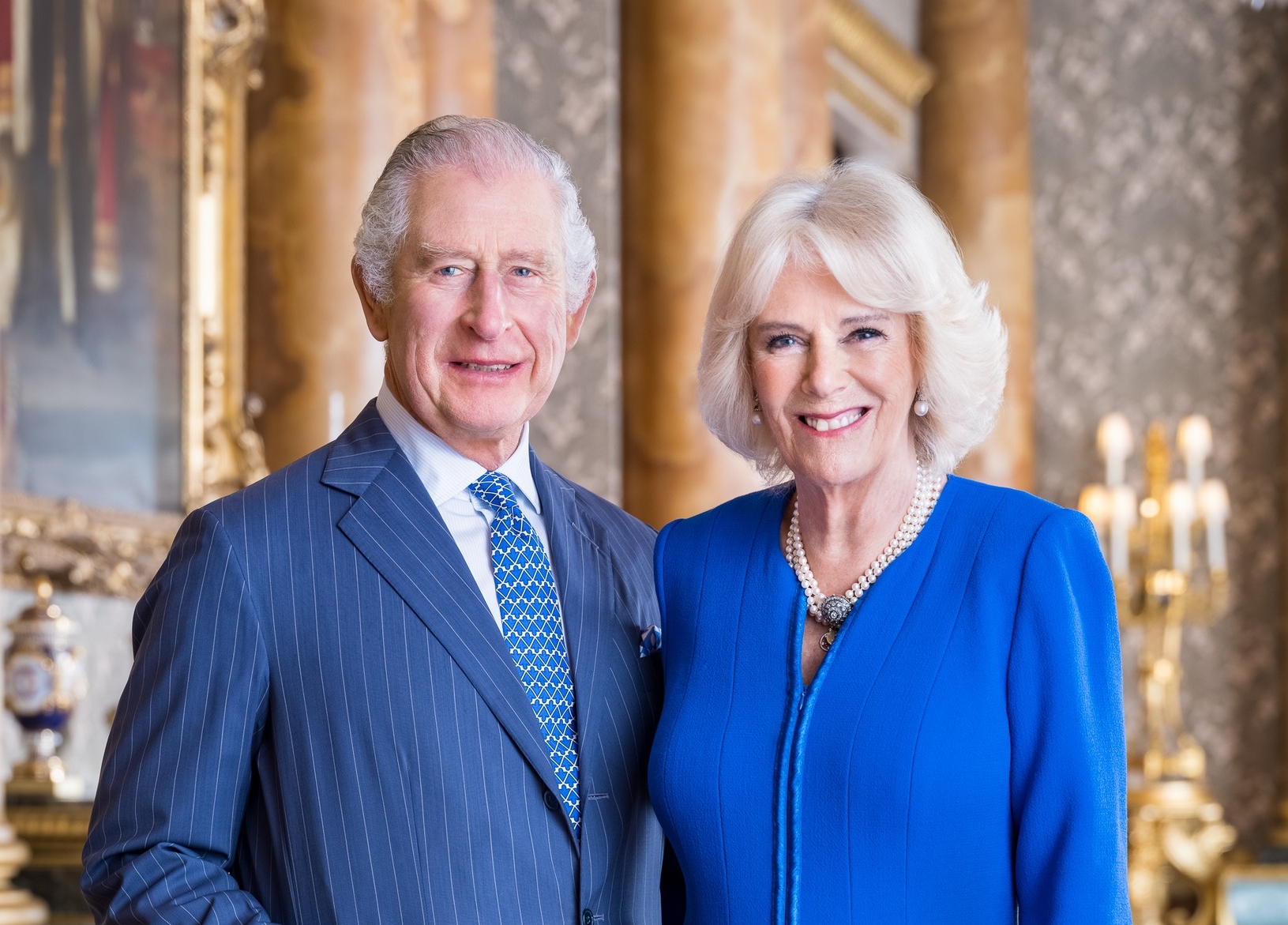 Re Carlo abdica davvero? Tutta la verità su William, Kate e l’arresto di Andrea