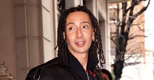 Ghali, Olimpiadi e polemica show: altro che fiamma, a San Siro scoppia l’incendio