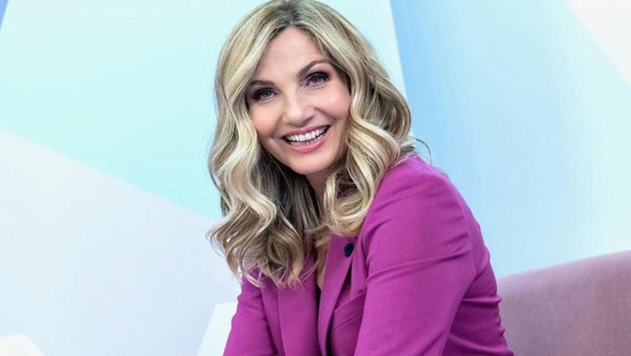 Lorella Cuccarini segreti di bellezza a 60 anni: pilates, niente diete, zero ossessioni