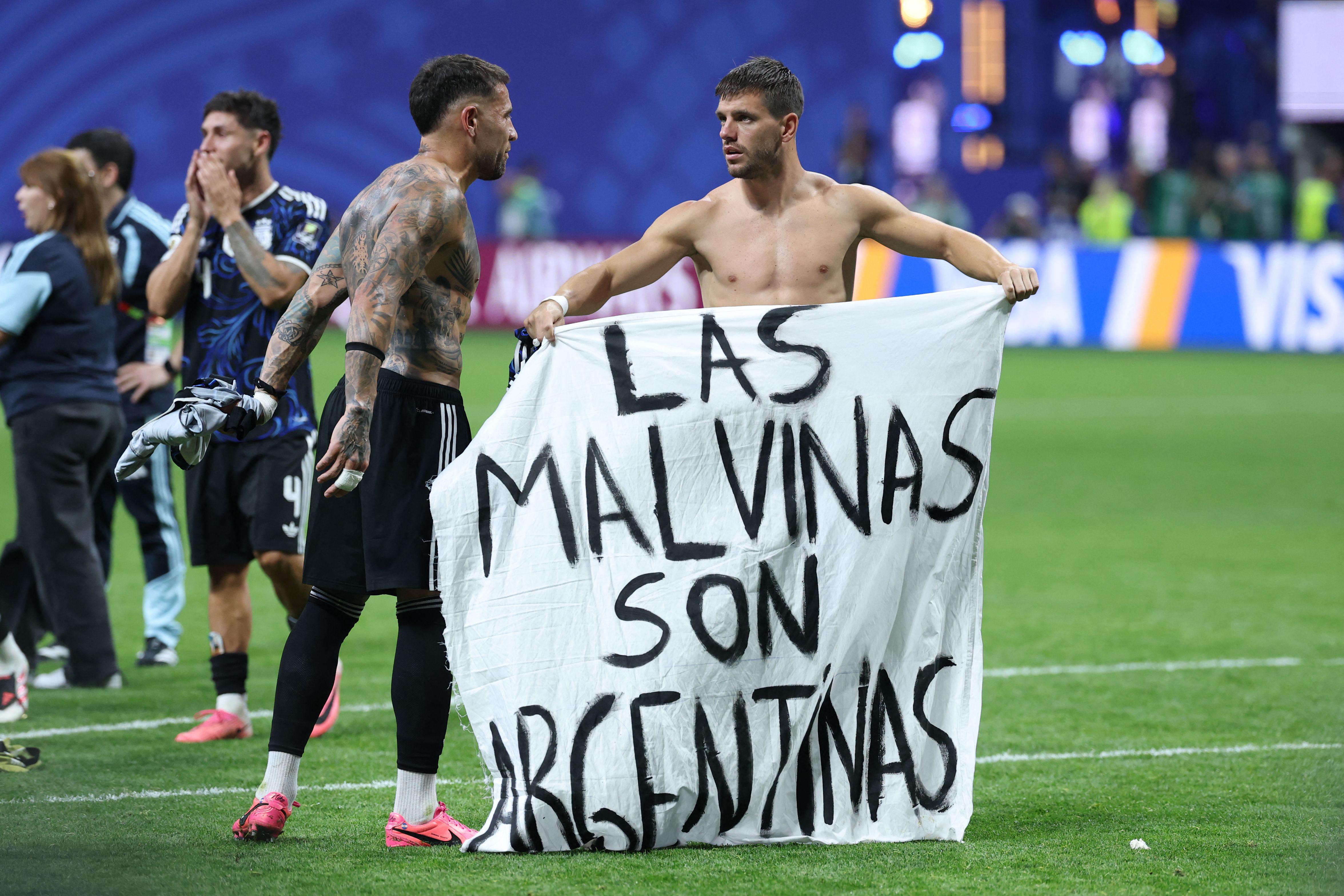 Messi squalificato: cosa rischia l’Argentina dopo lo striscione
